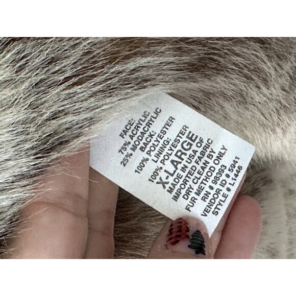 SCANDINAVIAN FOX FAUX FUR Unisex COAT NEW XL VINTAGE - Picture 9 of 16